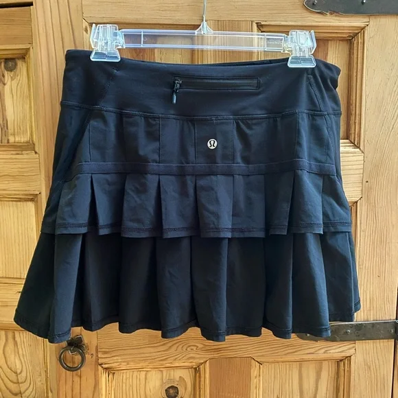 lululemon athletica pace setter Black Ruffle Mini Skirt/Skort 6tall - Picture 1 of 8